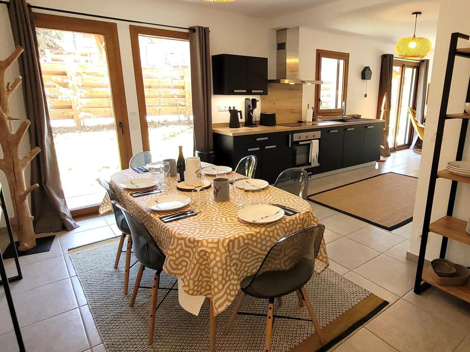 Spacieux Avec Jardin Privatif, 3 Chambres, - Multipass Ete 2024 Inclus - Fr-1-598-63